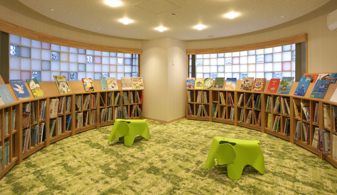 基山町立 基山図書館