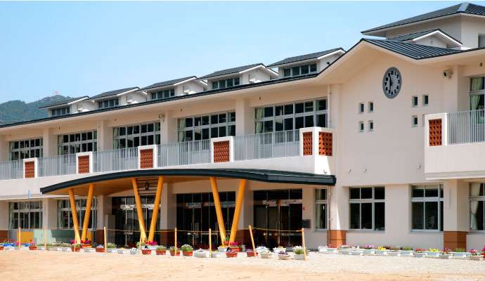 基山町立 基山小学校